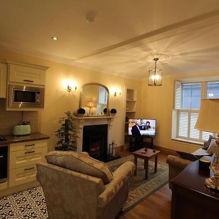 Apartamento The Post House Kinsale Exterior foto