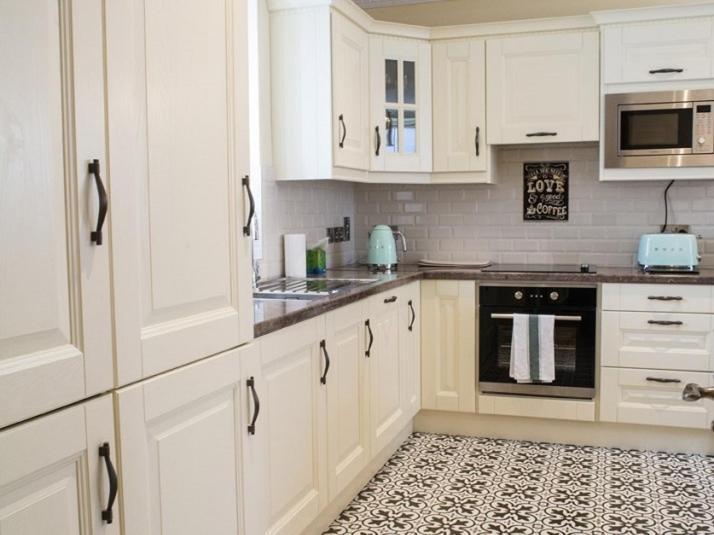 Apartamento The Post House Kinsale Exterior foto