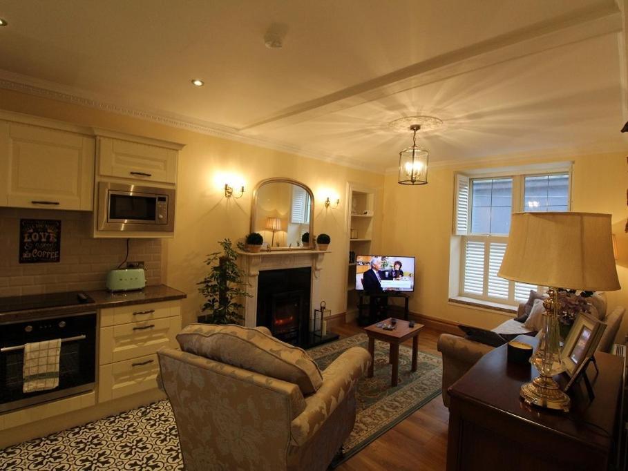 Apartamento The Post House Kinsale Exterior foto