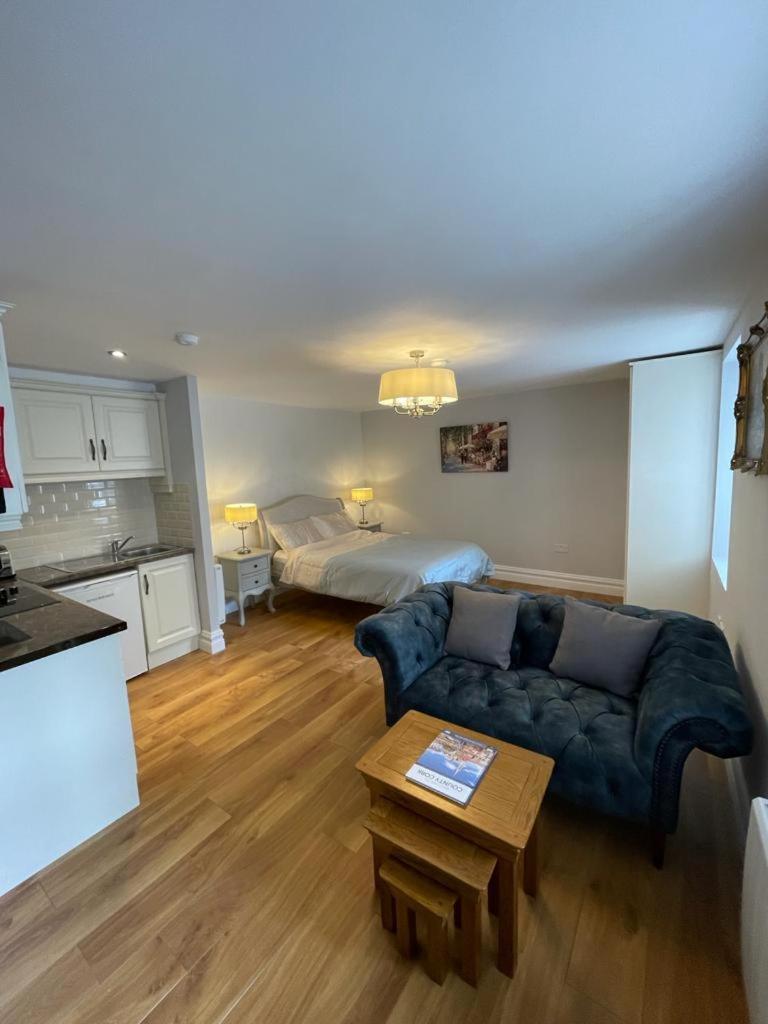 Apartamento The Post House Kinsale Habitación foto